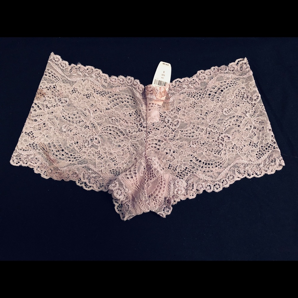 Victoria’s Secret sexy lace boy short - Size S NWT